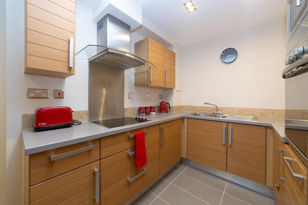 Royal Crossharbour Apartment London Exterior photo